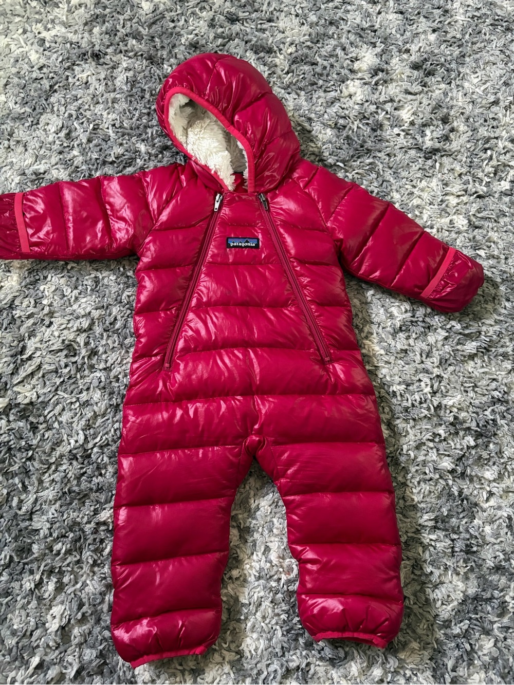 Patagonia Newborn 0-3 Months Hi Loft Down Bunting Magenta